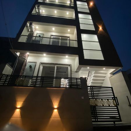 Royal Park Inn Грейтър Нойда Екстериор снимка